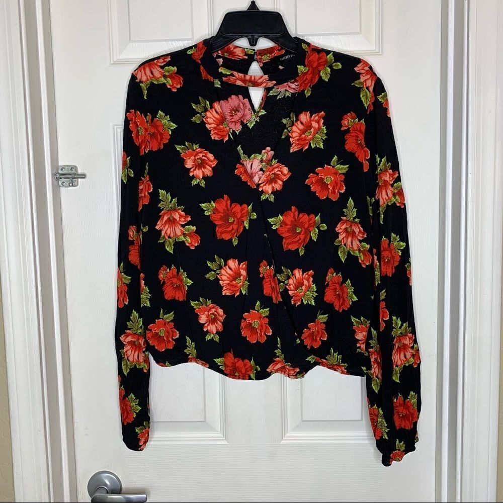 Forever 21 Plus Floral Cropped Top Size 2X